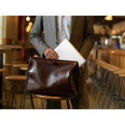 Mutsaers The Classic Aktetas 15'' Bruin Croco -Reisopslagwinkel image 10111