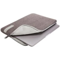 Case Logic® Case Logic Reflect MacBook Sleeve 13" Graphite 10 Case Logic® Case Logic Reflect MacBook Sleeve 13" Graphite -Reisopslagwinkel image 10458
