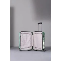 TITAN Litron 4 Wheel Trolley S Grape Green -Reisopslagwinkel image 1057