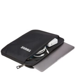 Thule Subterra MacBook Sleeve 13 Inch Black -Reisopslagwinkel image 10580