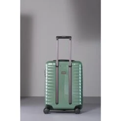 TITAN Litron 4 Wheel Trolley S Grape Green -Reisopslagwinkel image 1061