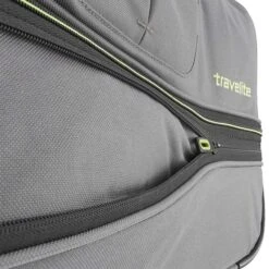 Travelite Basics Wheeled Duffle 55 Expandable Marine 29 Travelite Basics Wheeled Duffle 55 Expandable Marine -Reisopslagwinkel image 2890