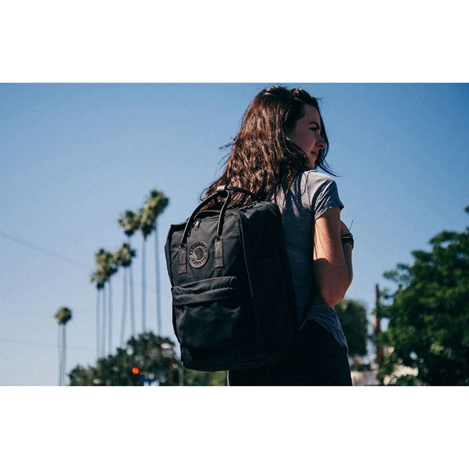 Fjallraven Kanken No. 2 Black Rugzak Black 4 Fjallraven Kanken No. 2 Black Rugzak Black - Afbeelding 2