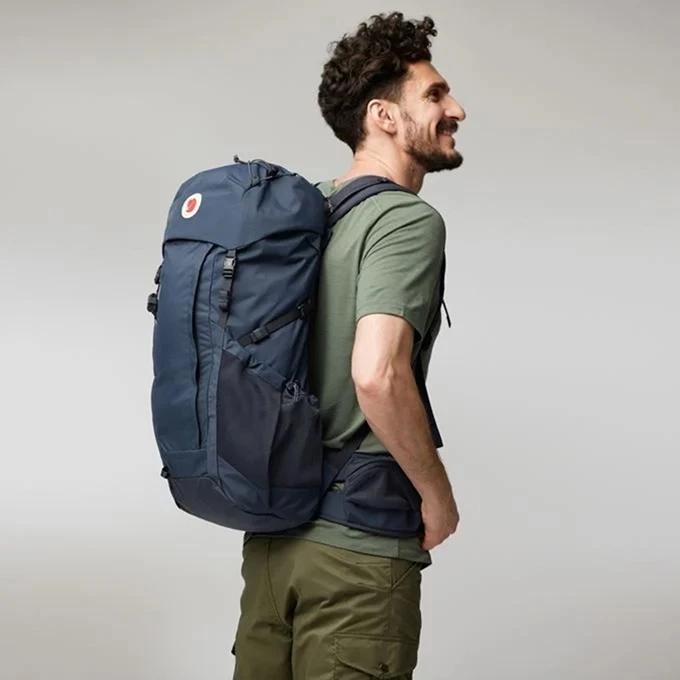 Fjallraven Abisko Hike 35 S/M Navy 5 Fjallraven Abisko Hike 35 S/M Navy - Afbeelding 3