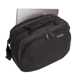 Thule Crossover 2 Boarding Bag Black -Reisopslagwinkel image 7946