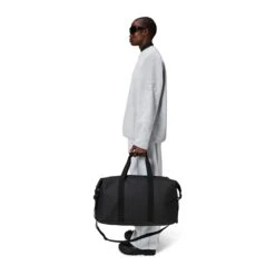 Rains Hilo Weekend Bag W3 Black -Reisopslagwinkel image 8047