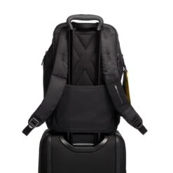 Tumi Tahoe Finch Backpack Black 15 Tumi Tahoe Finch Backpack Black -Reisopslagwinkel image 9263